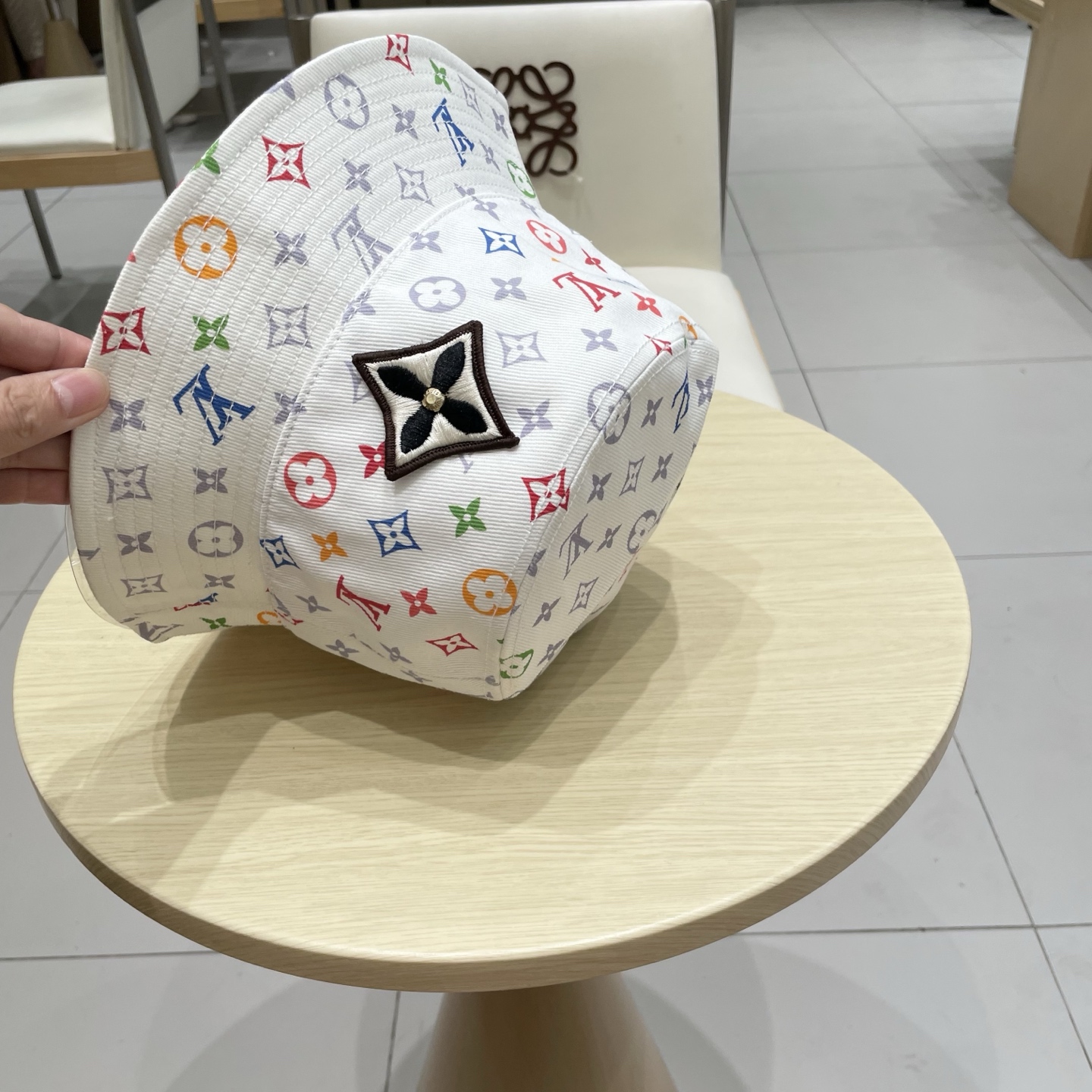 LV路易威登渔夫帽棒球帽 轻盈透气。完美版型，独家实物拍摄，男女适用