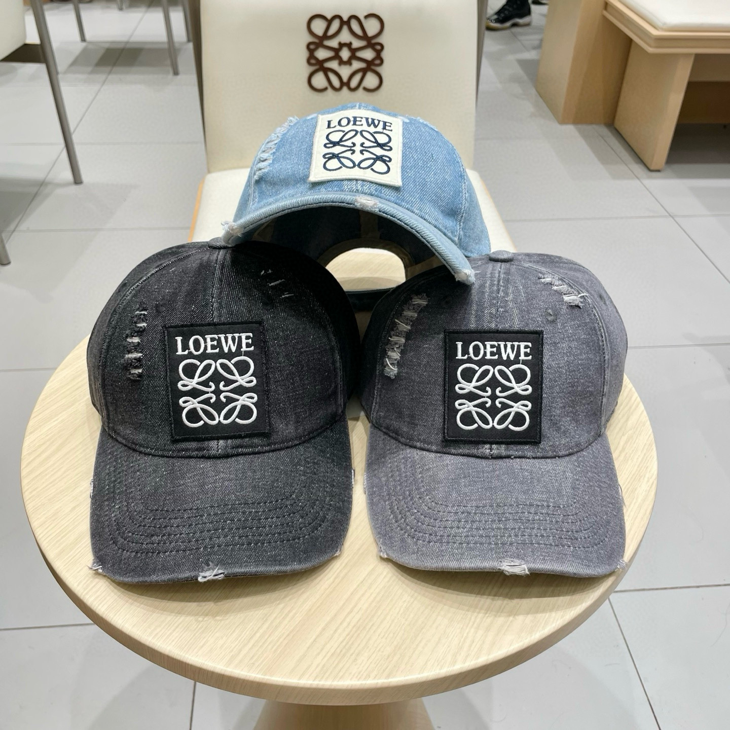  【罗意威】新款刺绣棒球帽，专柜同步出货，大牌款超好搭配，赶紧入手