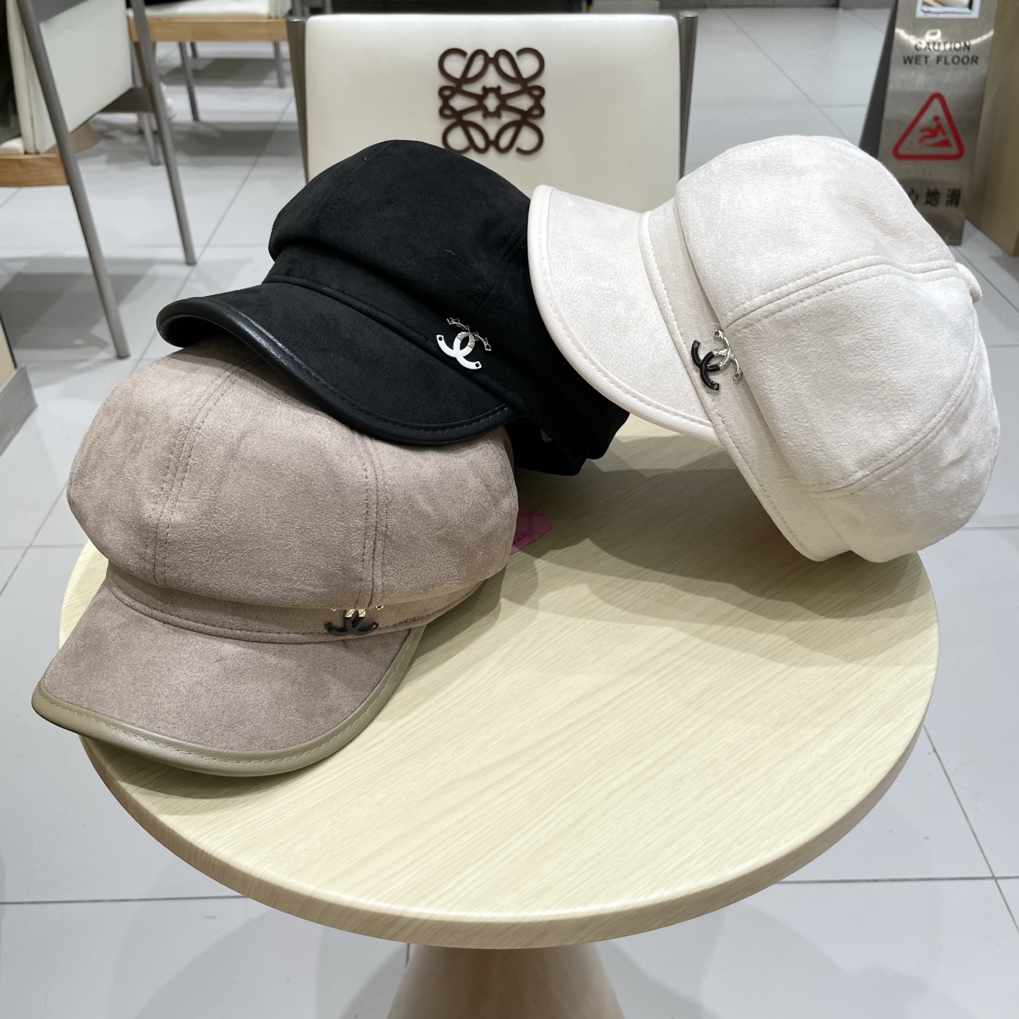  chanel香奈儿2025新款春秋皮檐八角帽女复古报童帽时尚百搭英伦风显脸小画家帽