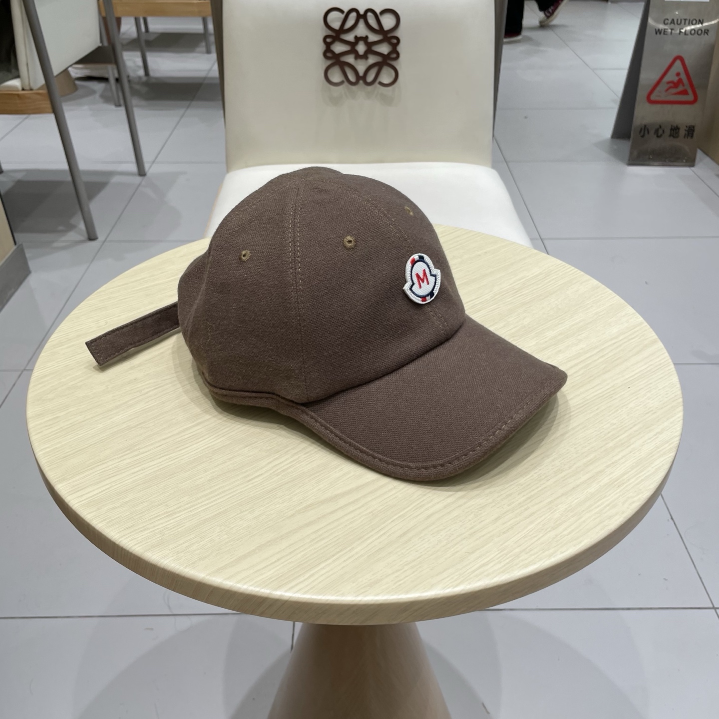 蒙口MONCLER 秋冬新款羊毛棒球帽，年轻时尚潮人穿搭色系，视觉效果超强，立体字母，好看有质感！