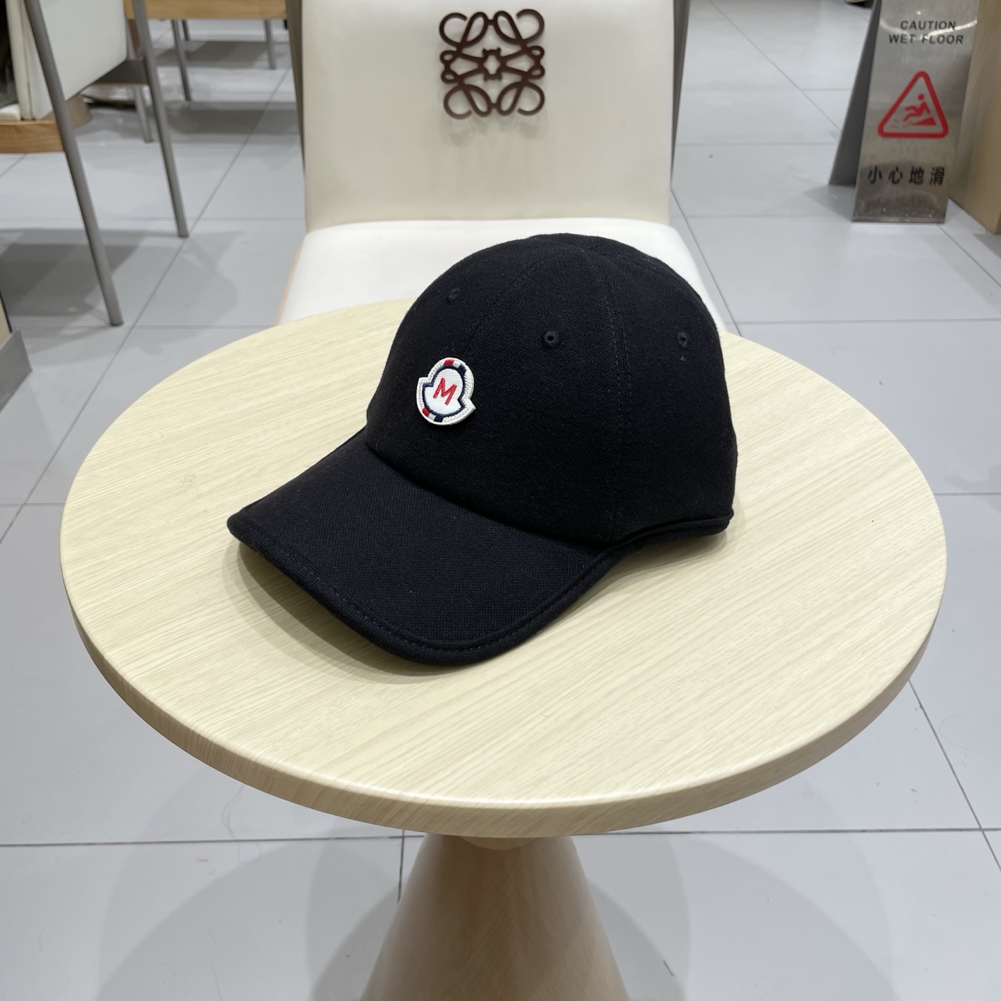 蒙口MONCLER 秋冬新款羊毛棒球帽，年轻时尚潮人穿搭色系，视觉效果超强，立体字母，好看有质感！