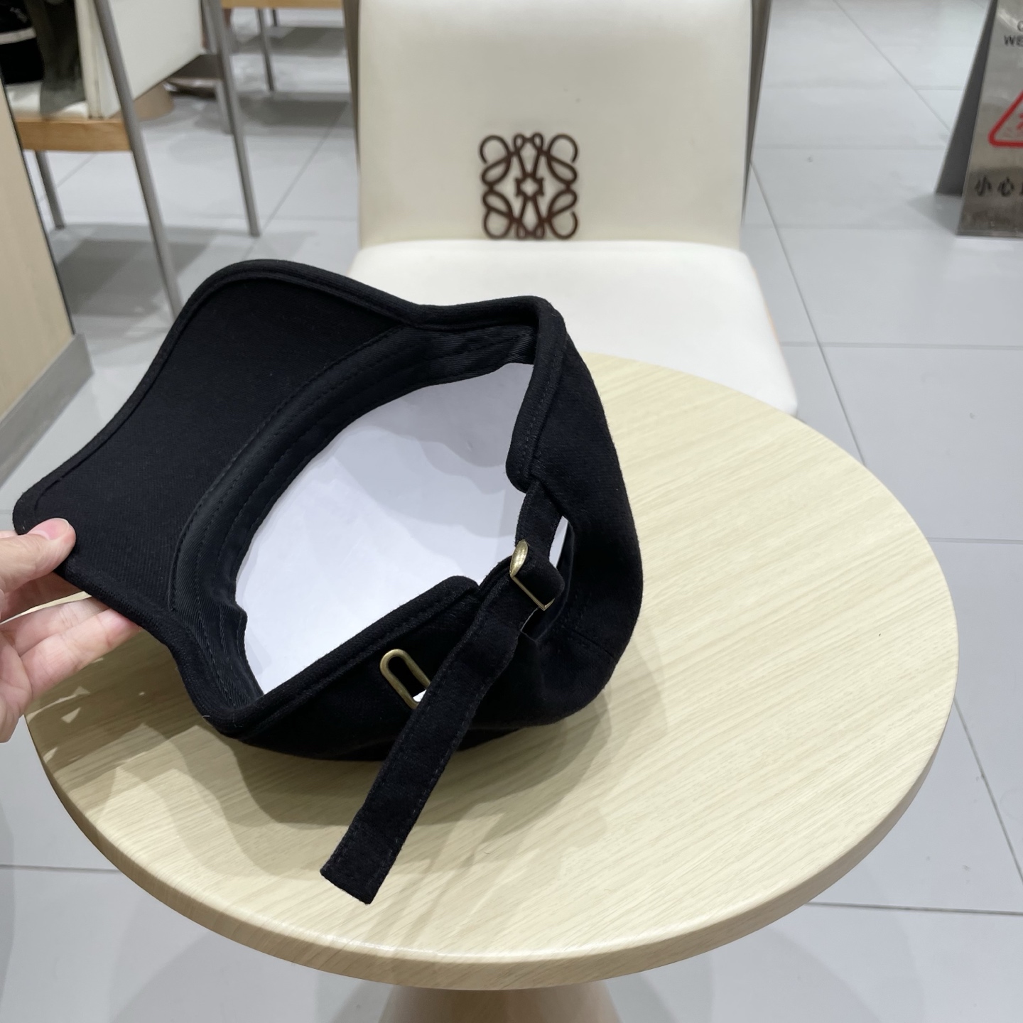 蒙口MONCLER 秋冬新款羊毛棒球帽，年轻时尚潮人穿搭色系，视觉效果超强，立体字母，好看有质感！