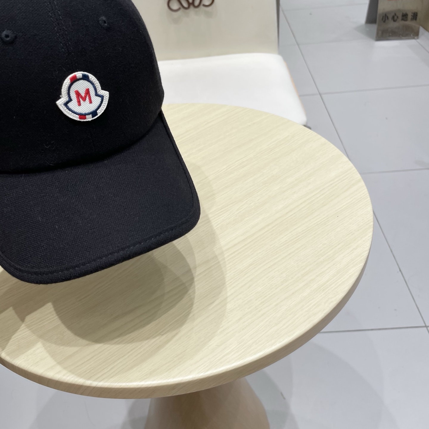 蒙口MONCLER 秋冬新款羊毛棒球帽，年轻时尚潮人穿搭色系，视觉效果超强，立体字母，好看有质感！