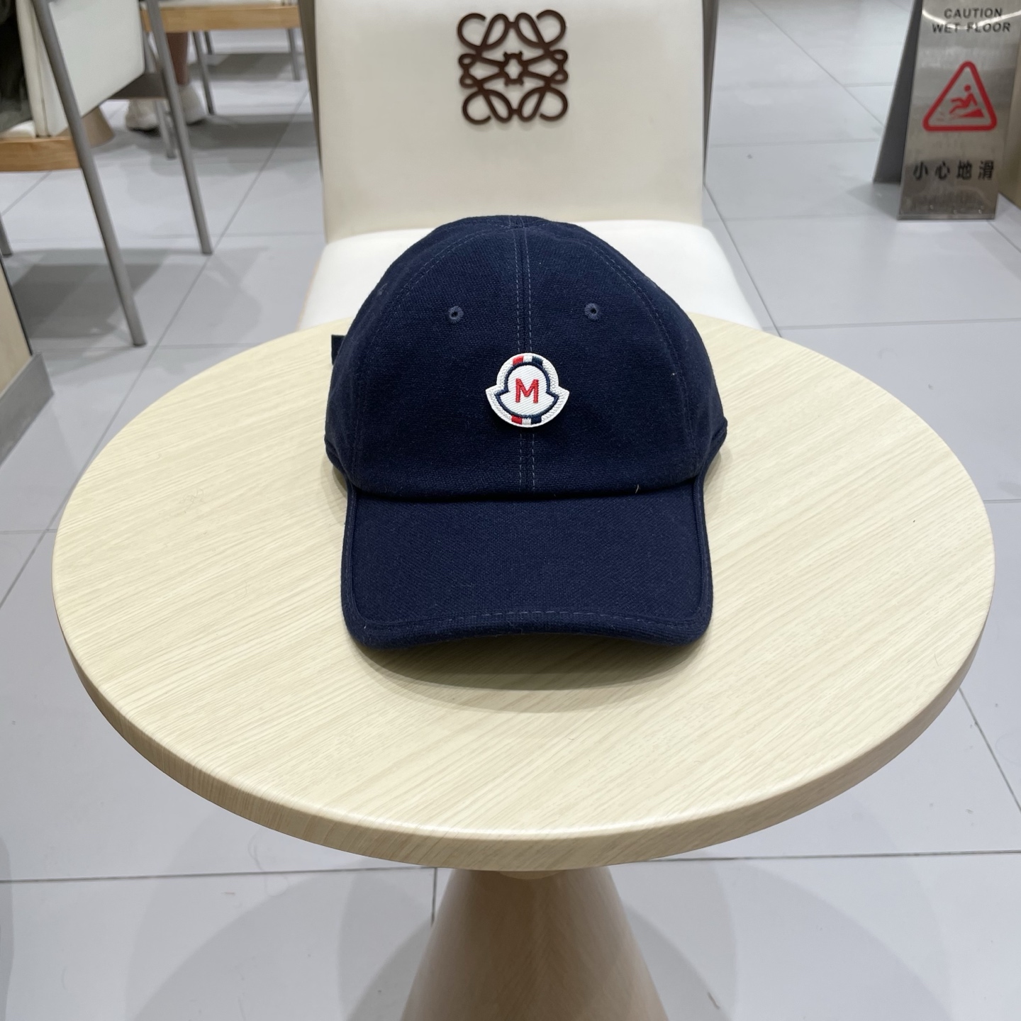 蒙口MONCLER 秋冬新款羊毛棒球帽，年轻时尚潮人穿搭色系，视觉效果超强，立体字母，好看有质感！