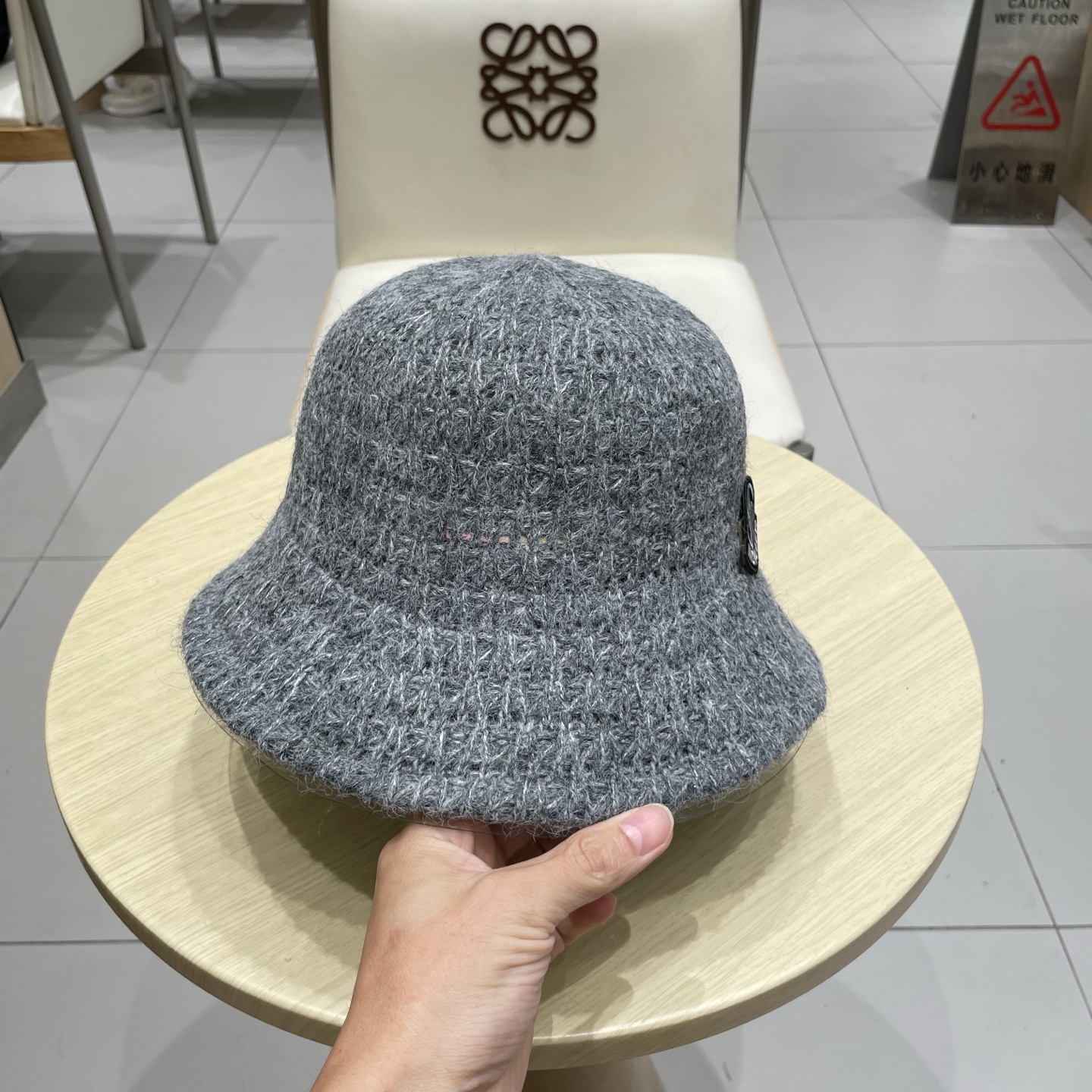 蒙口MONCLER甜美小众编织水桶帽子女秋冬羊毛透气渔夫帽显脸小