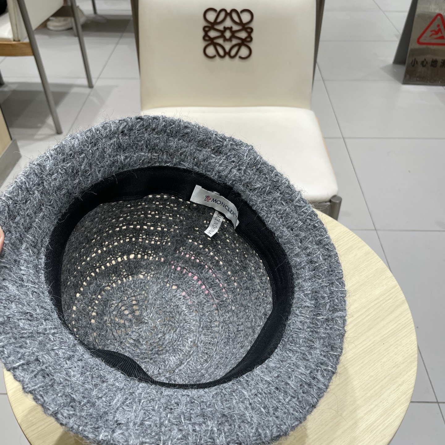蒙口MONCLER甜美小众编织水桶帽子女秋冬羊毛透气渔夫帽显脸小