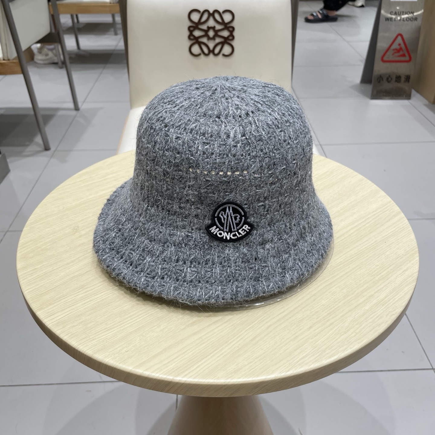 蒙口MONCLER甜美小众编织水桶帽子女秋冬羊毛透气渔夫帽显脸小
