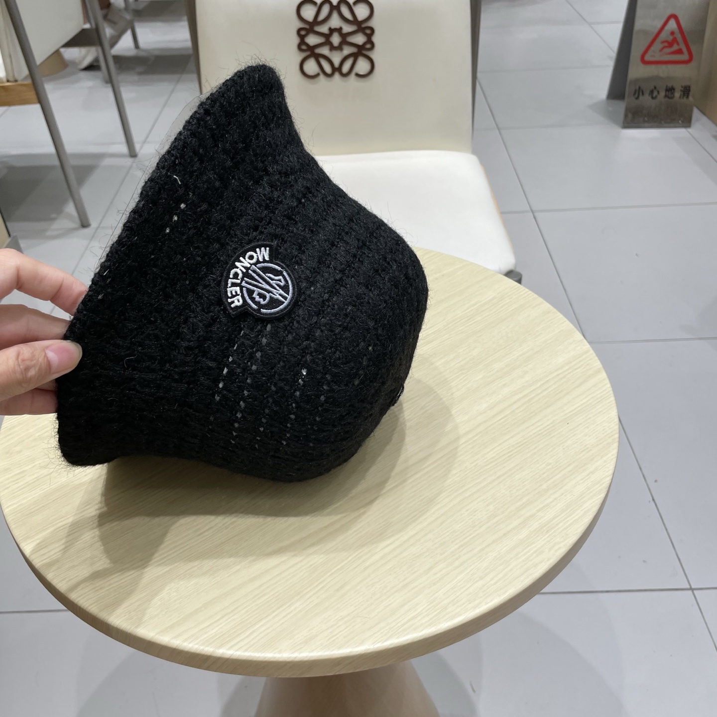 蒙口MONCLER甜美小众编织水桶帽子女秋冬羊毛透气渔夫帽显脸小