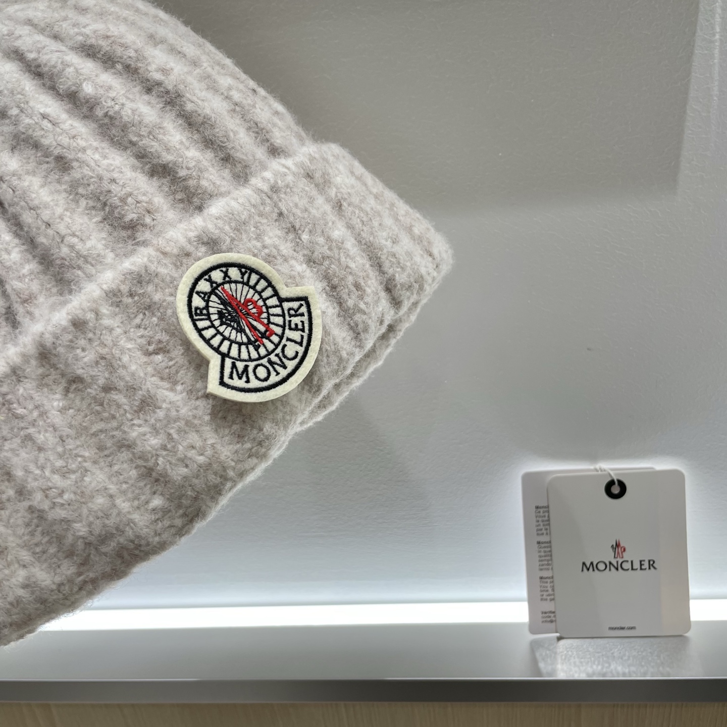 蒙口Moncler盟可睐2025早秋冬款经典针织帽，原单复刻.非常柔软亲肤，弹性很好💓有质感又非常百搭的