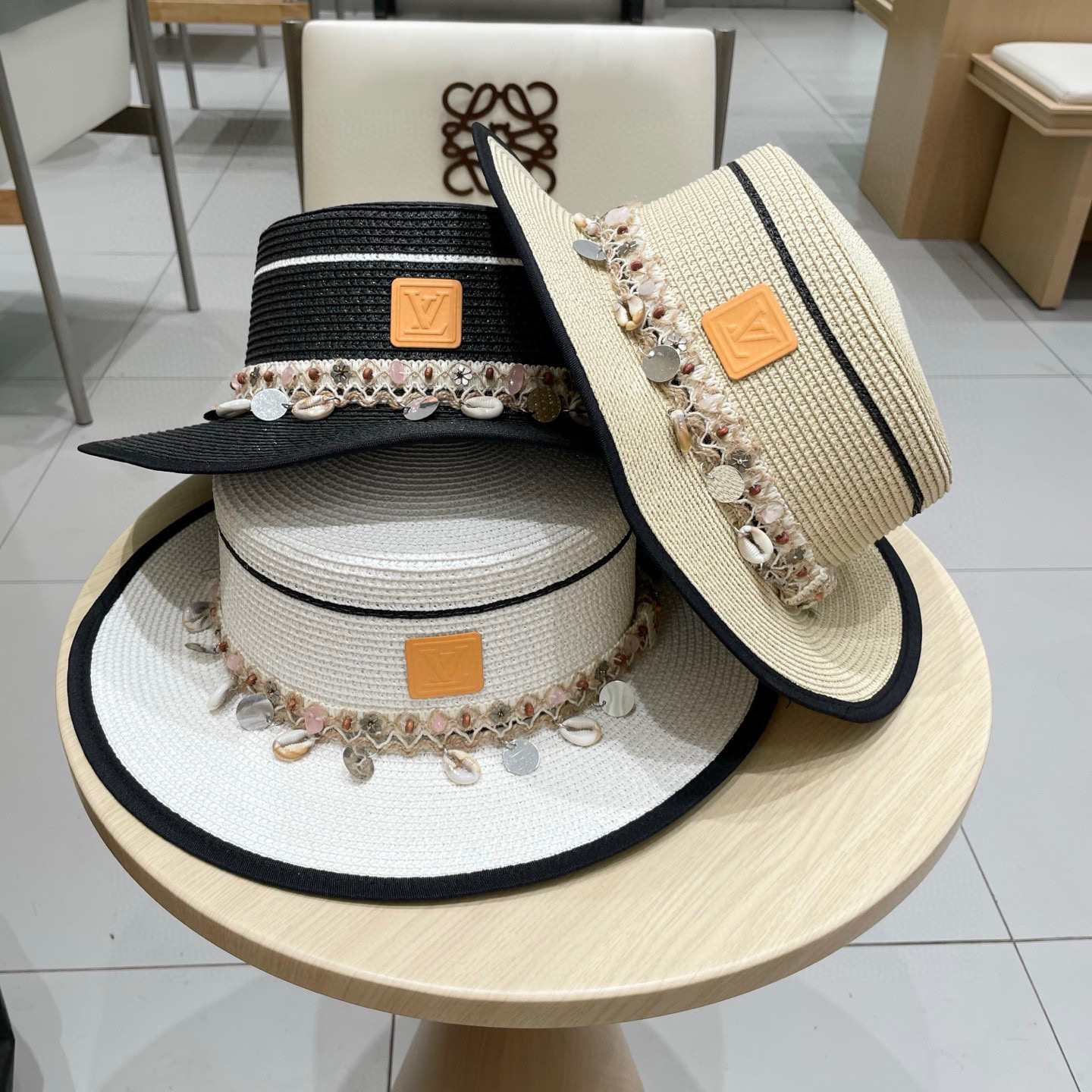  🧢路易威登LouisVuitton😍夏季草帽女平顶复古度假风渔夫帽户外沙滩防晒遮阳民族风平沿宽檐遮