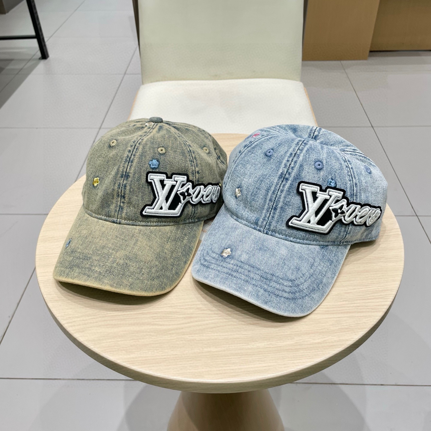  🧢路易威登lv棒球帽 LouisVuitton😍新款重工打造♥️高端大气，百搭款🤗男女通用！