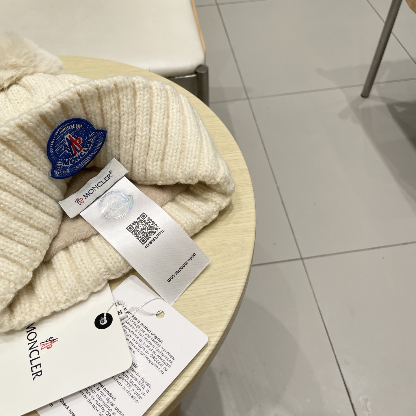 moncler【官网正品】蒙口米色针织帽男女秋冬季毛线帽百搭显脸小保暖冷帽