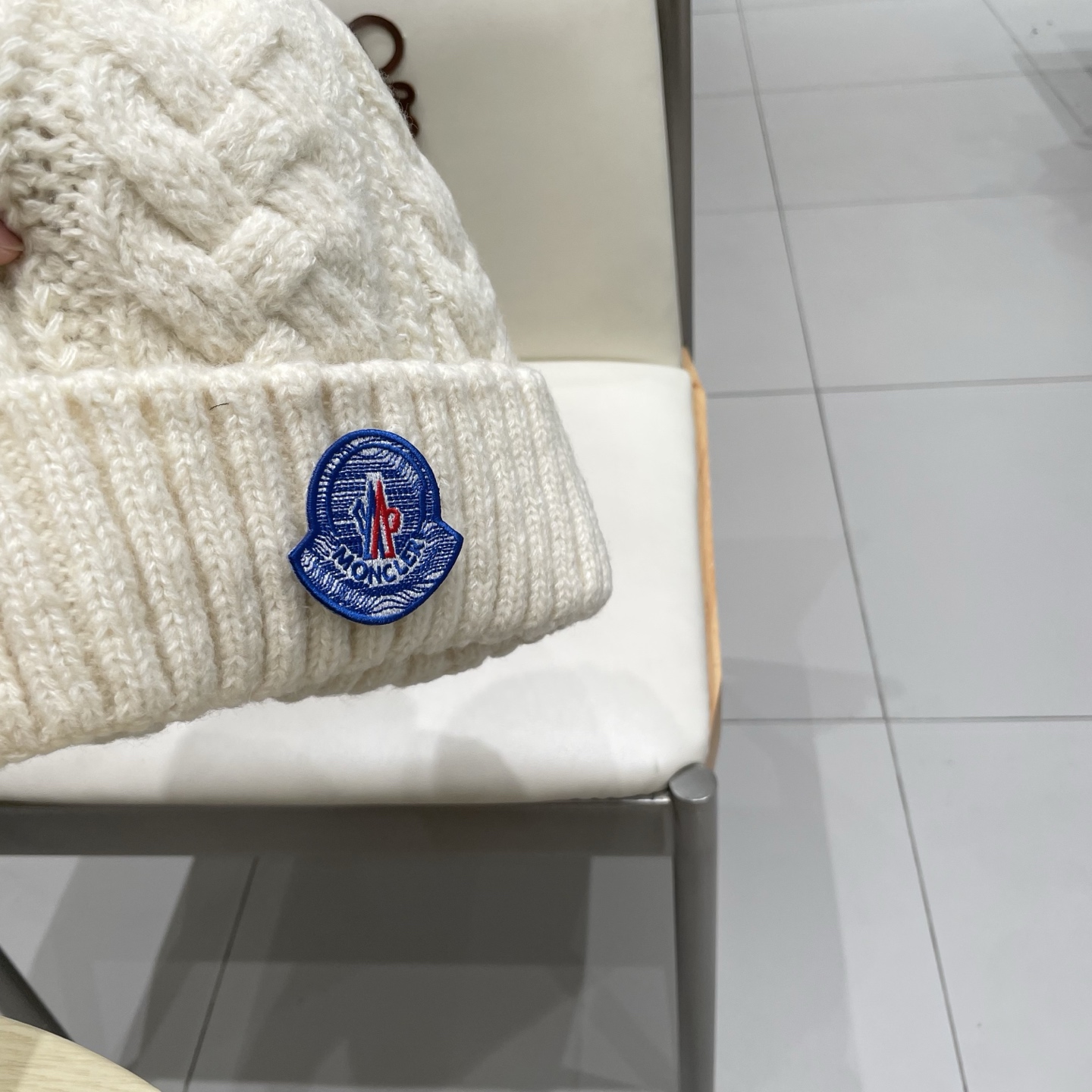 moncler【官网正品】蒙口米色针织帽男女秋冬季毛线帽百搭显脸小保暖冷帽