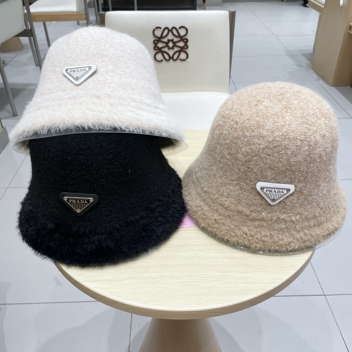  Prada普拉达女秋冬韩版针织渔夫帽素颜遮脸水桶帽韩版百搭显脸小毛绒盆帽