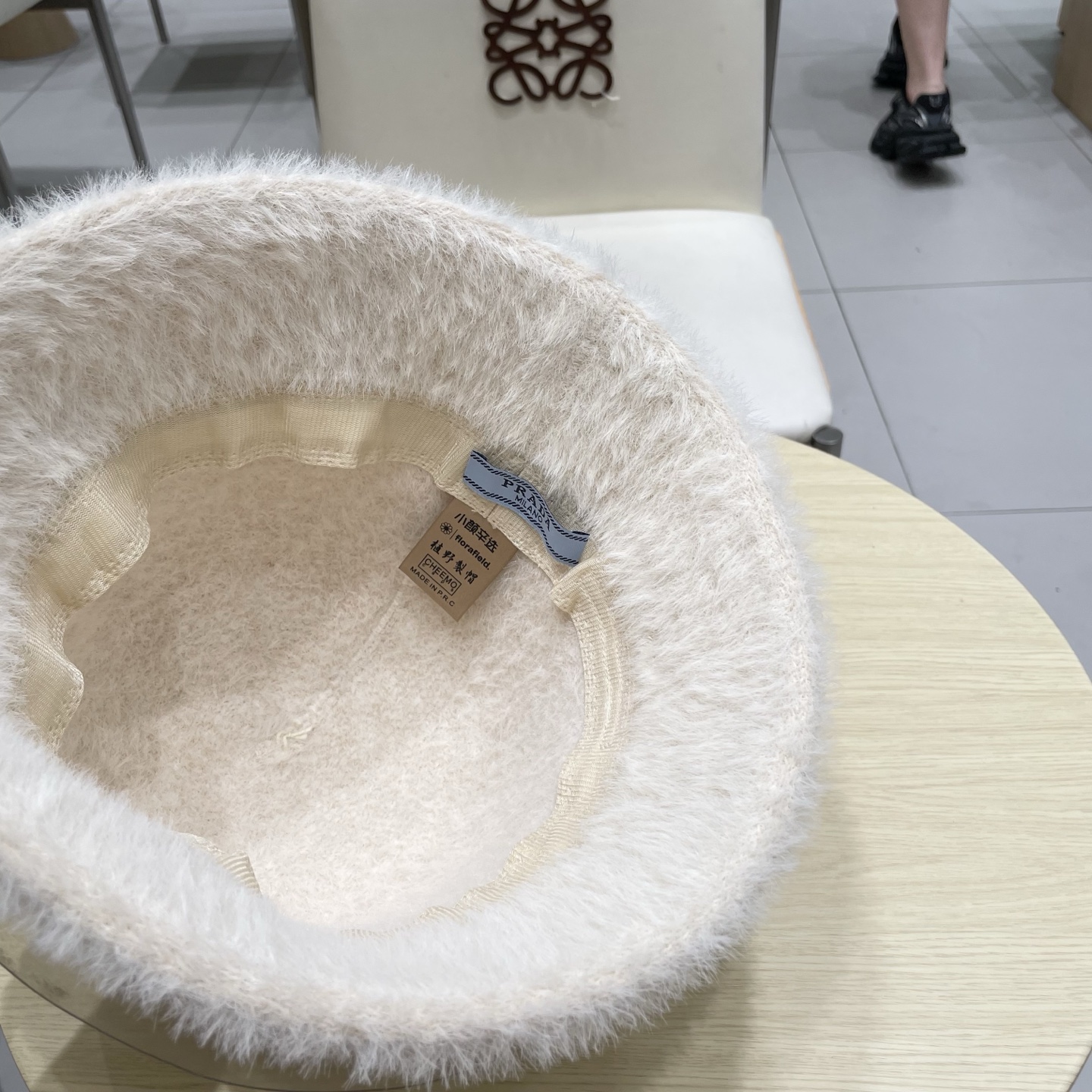 Prada普拉达女秋冬韩版针织渔夫帽素颜遮脸水桶帽韩版百搭显脸小毛绒盆帽