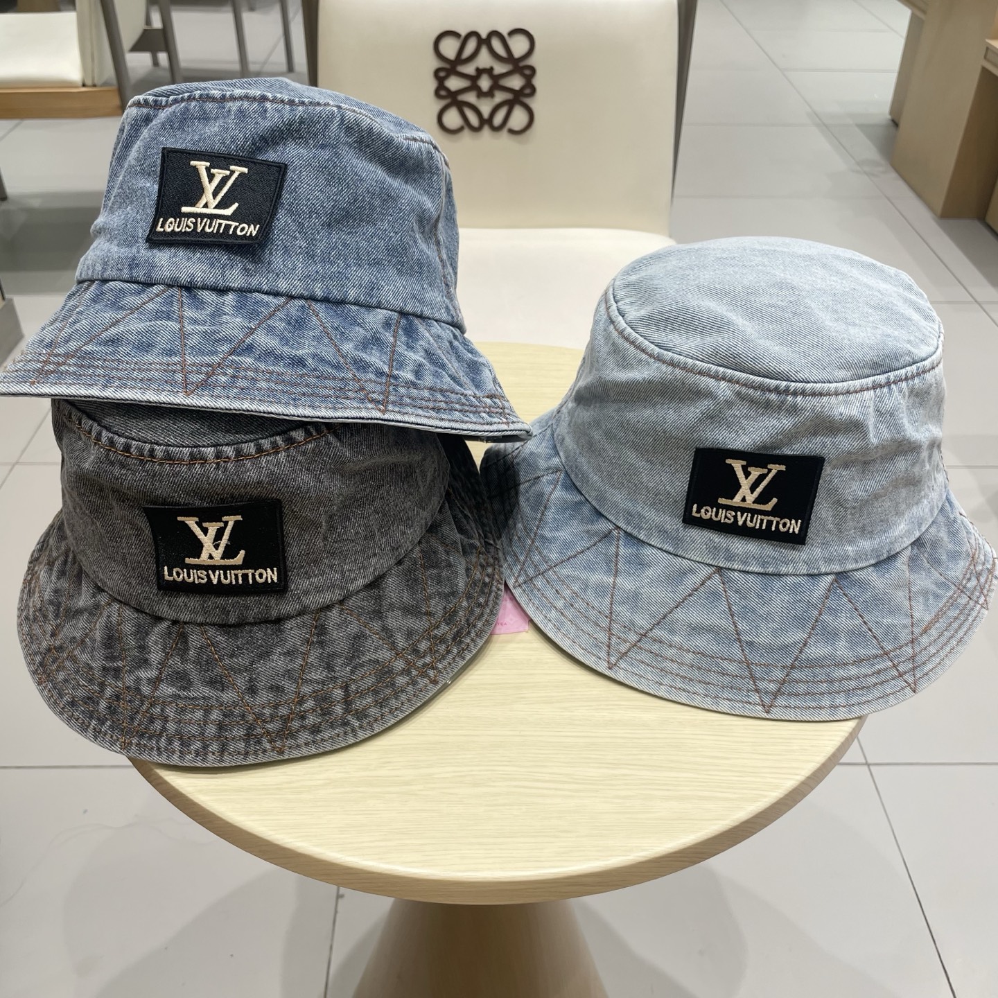  LV牛仔渔夫帽，头围57cm