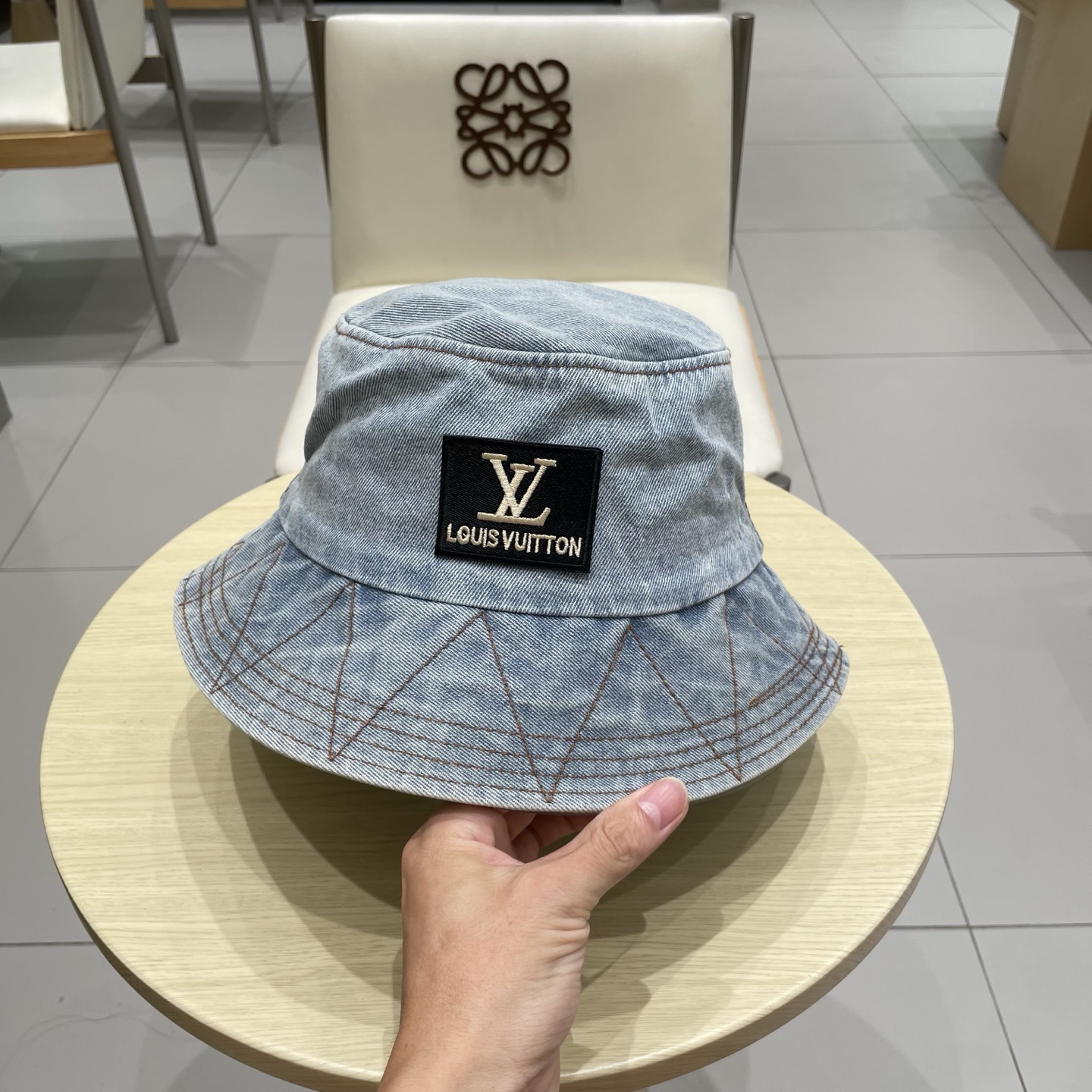 LV牛仔渔夫帽，头围57cm