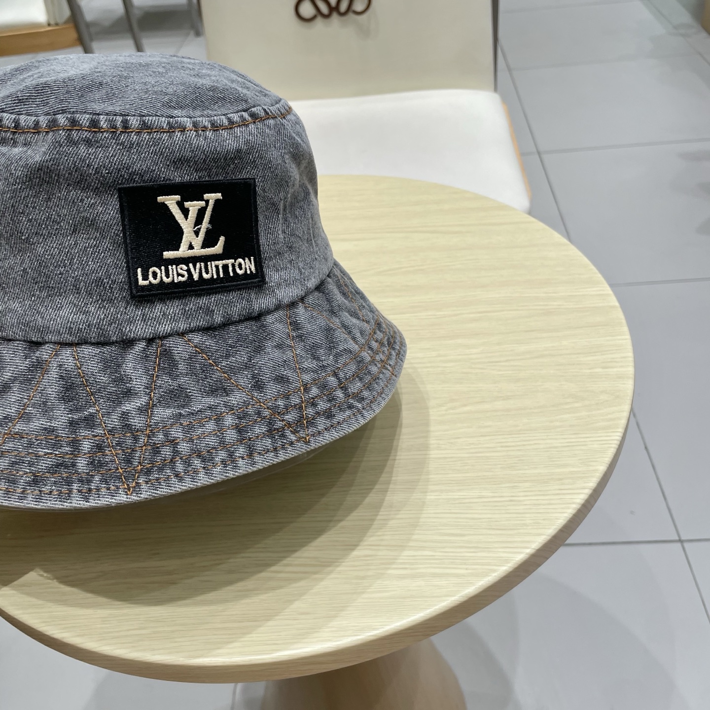  LV牛仔渔夫帽，头围57cm