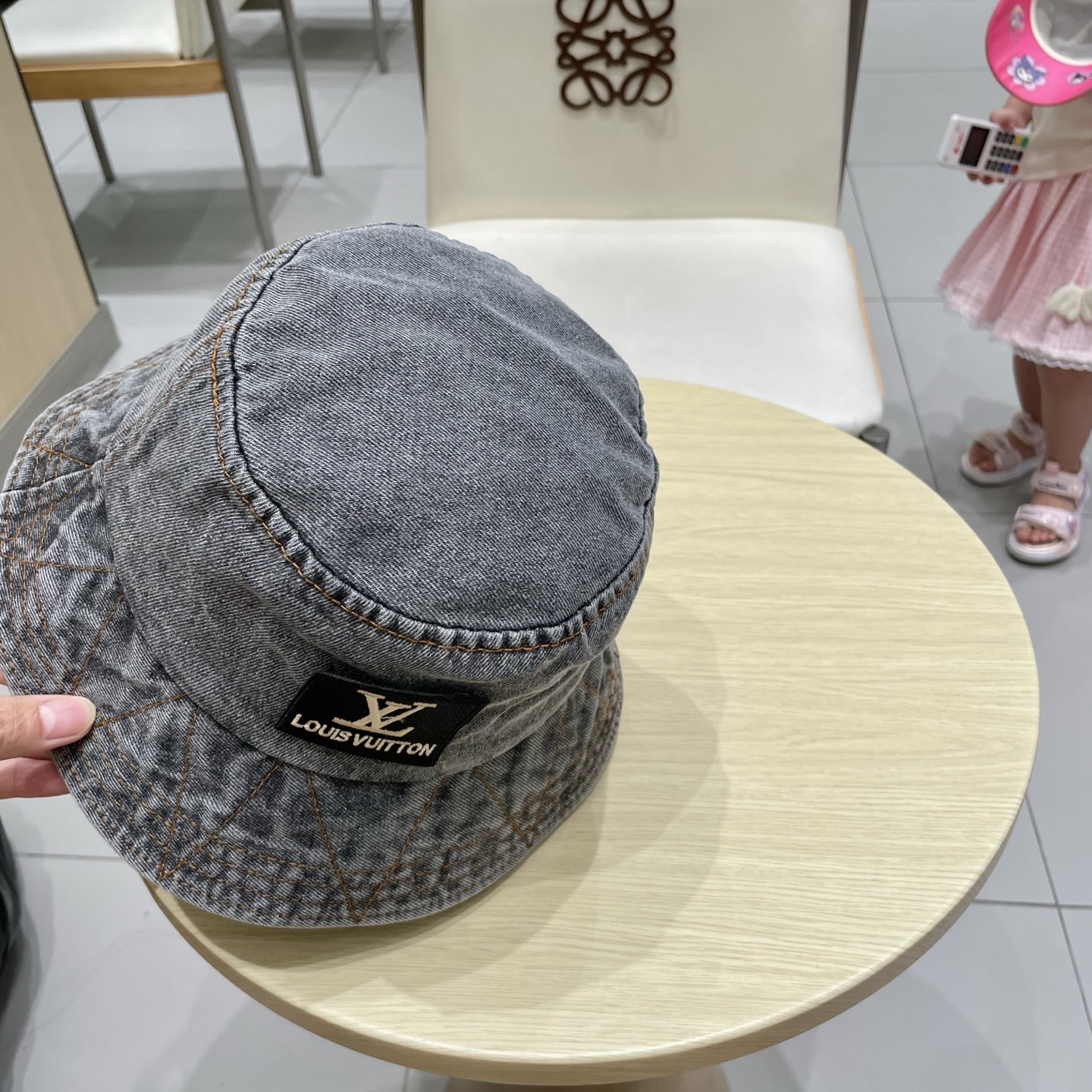  LV牛仔渔夫帽，头围57cm