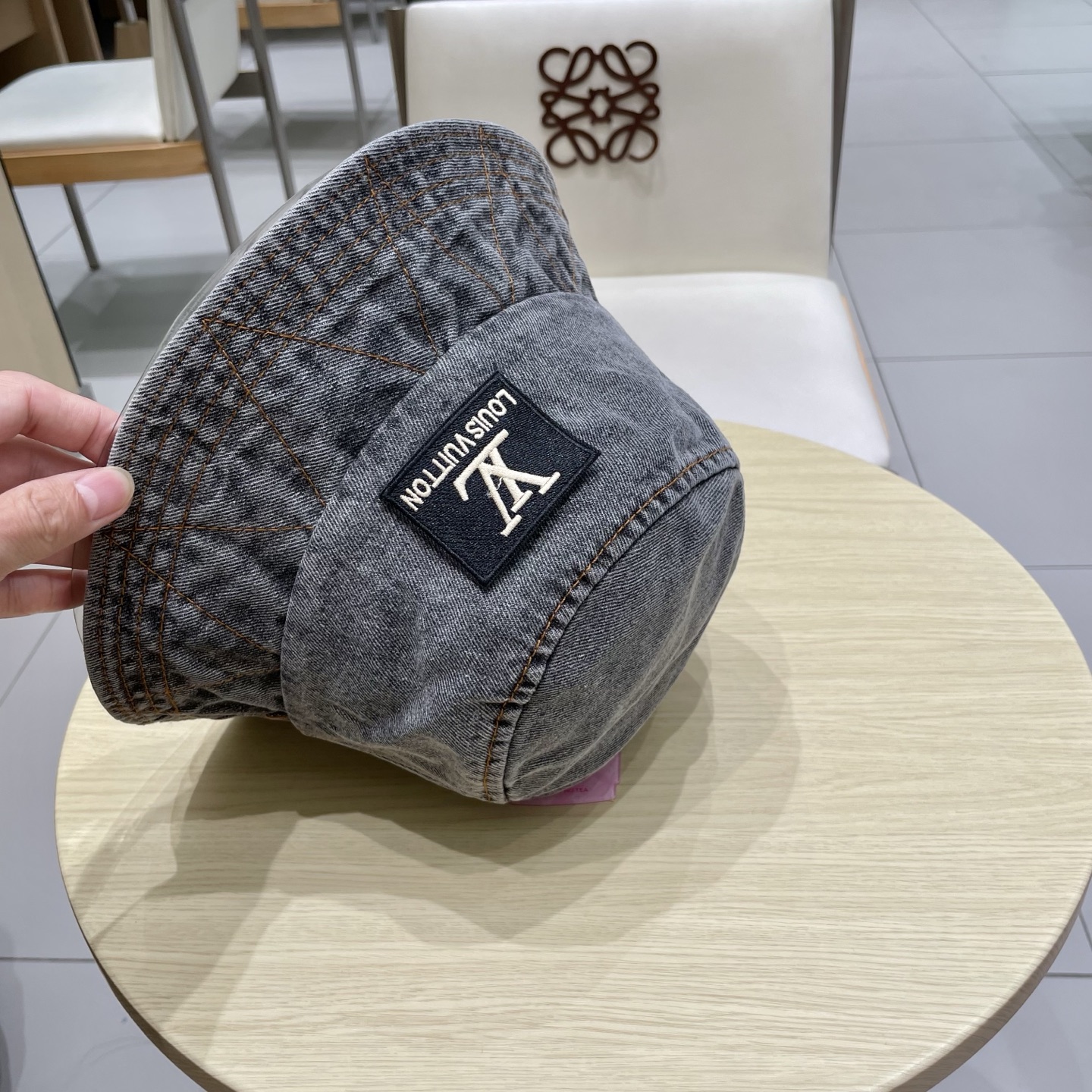  LV牛仔渔夫帽，头围57cm