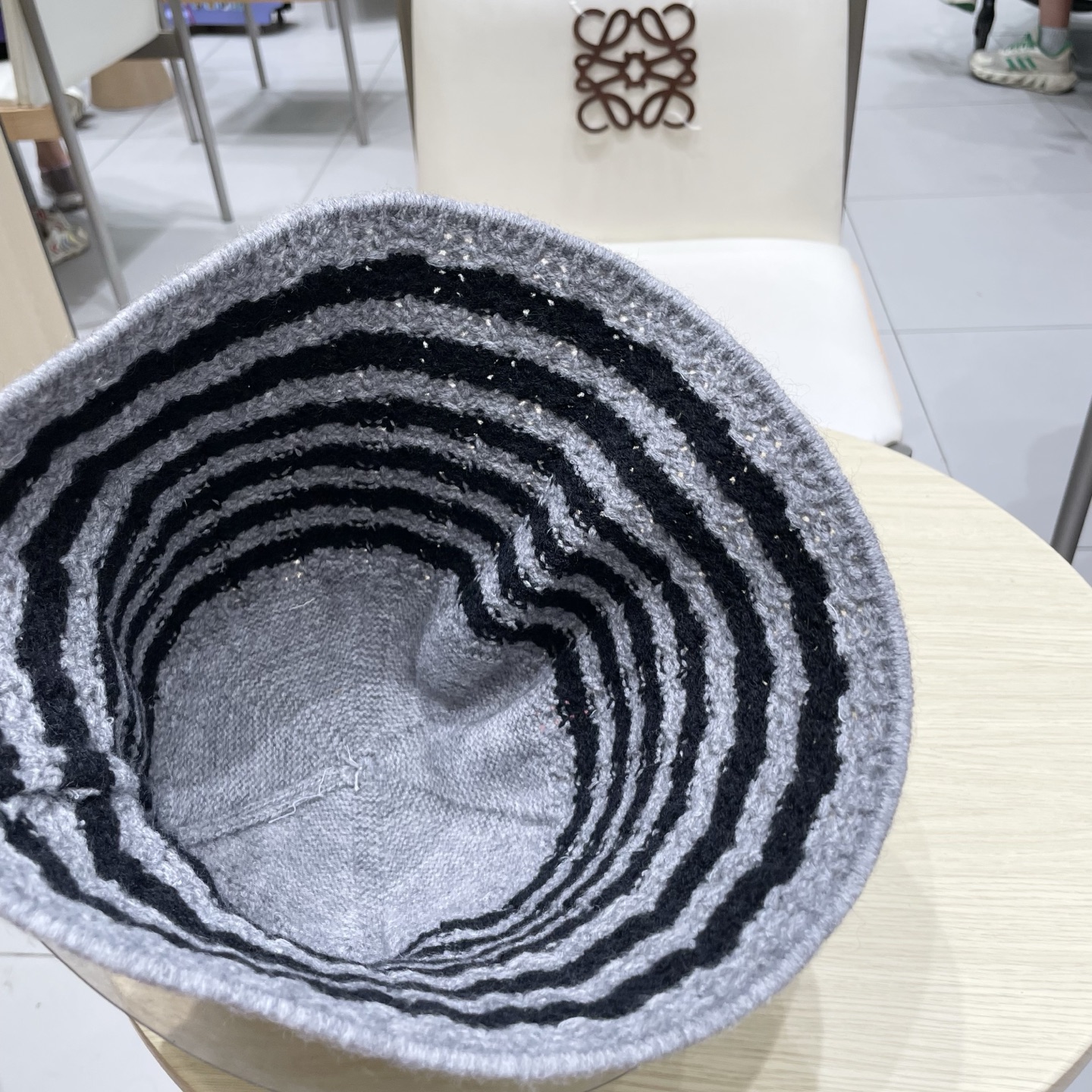 ＬＯＥＷＥ罗意威2025新款韩版条纹针织渔夫帽子女秋冬大头围水桶帽百搭显脸小盆帽