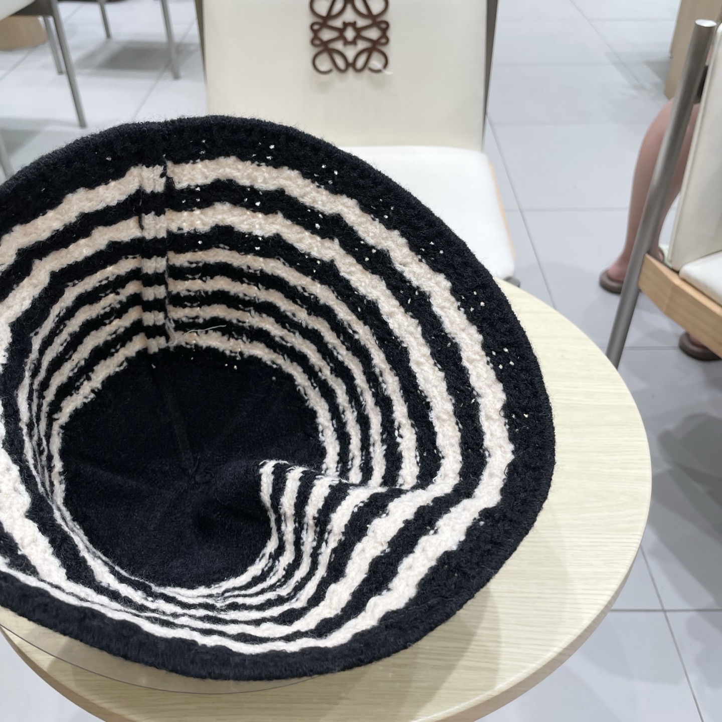 ＬＯＥＷＥ罗意威2025新款韩版条纹针织渔夫帽子女秋冬大头围水桶帽百搭显脸小盆帽