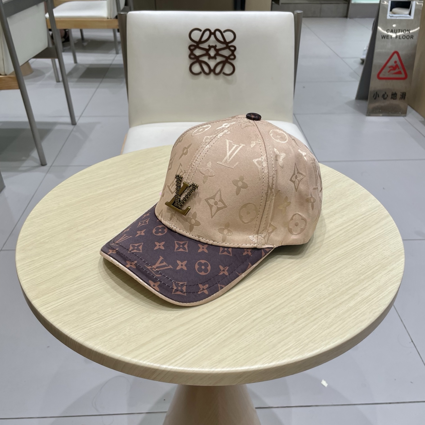  LV路易威登棒球帽  轻盈透气。完美版型，独家实物拍摄，男女适用