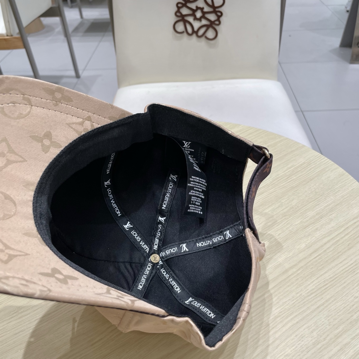  LV路易威登棒球帽  轻盈透气。完美版型，独家实物拍摄，男女适用