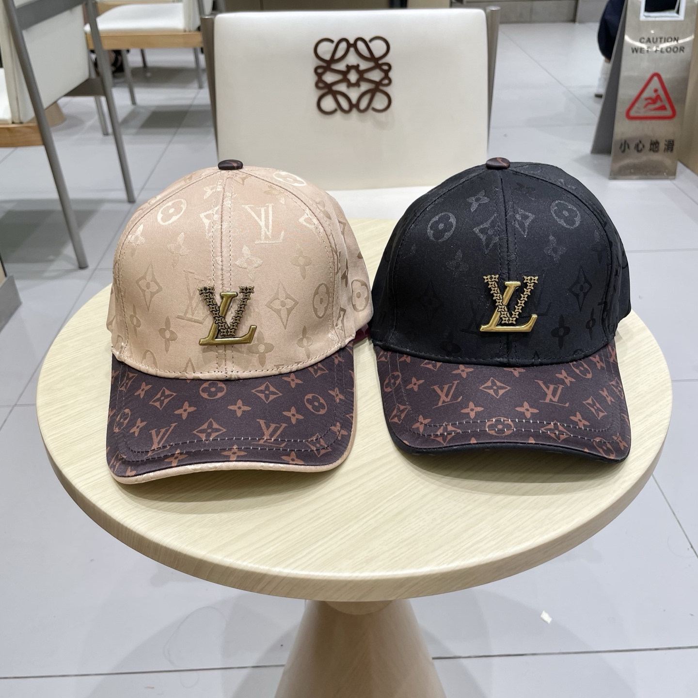  LV路易威登棒球帽  轻盈透气。完美版型，独家实物拍摄，男女适用