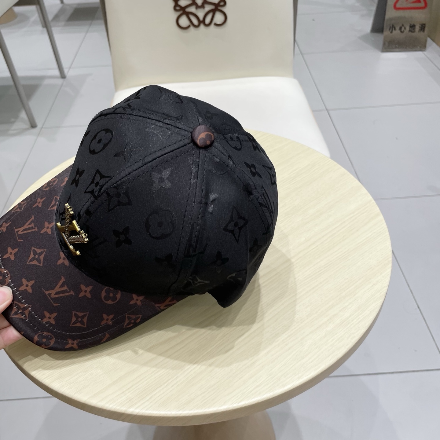  LV路易威登棒球帽  轻盈透气。完美版型，独家实物拍摄，男女适用