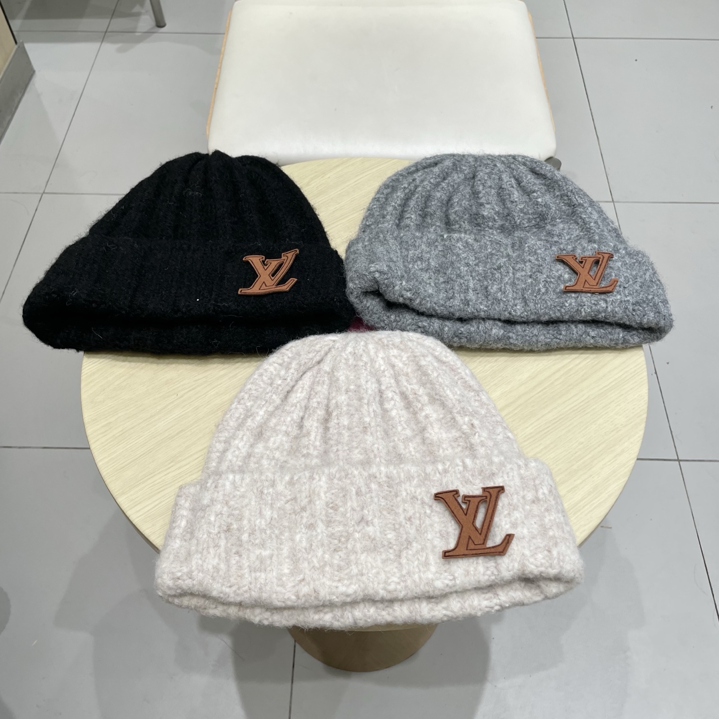  LV 路易威登 2025秋冬新款毛线帽，男女款针织帽，