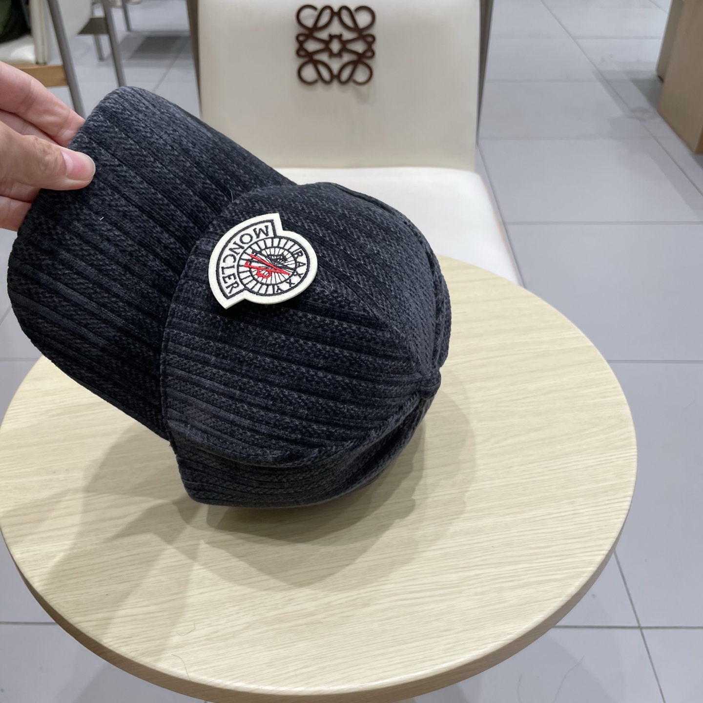   蒙口MONCLER新款棒球帽，时尚炸街单品，风格很OK，网红.时尚博主的最爱！高品质舒凹造型很好看