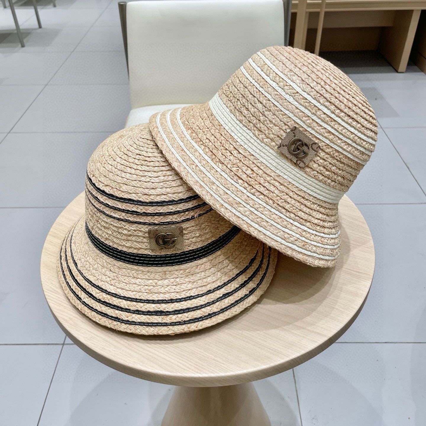  Gucci💘💢上新💢💘【古奇Gucci】今年最流行拼接款 低调细草草帽 简约不失庄重！低调尽显奢华 气