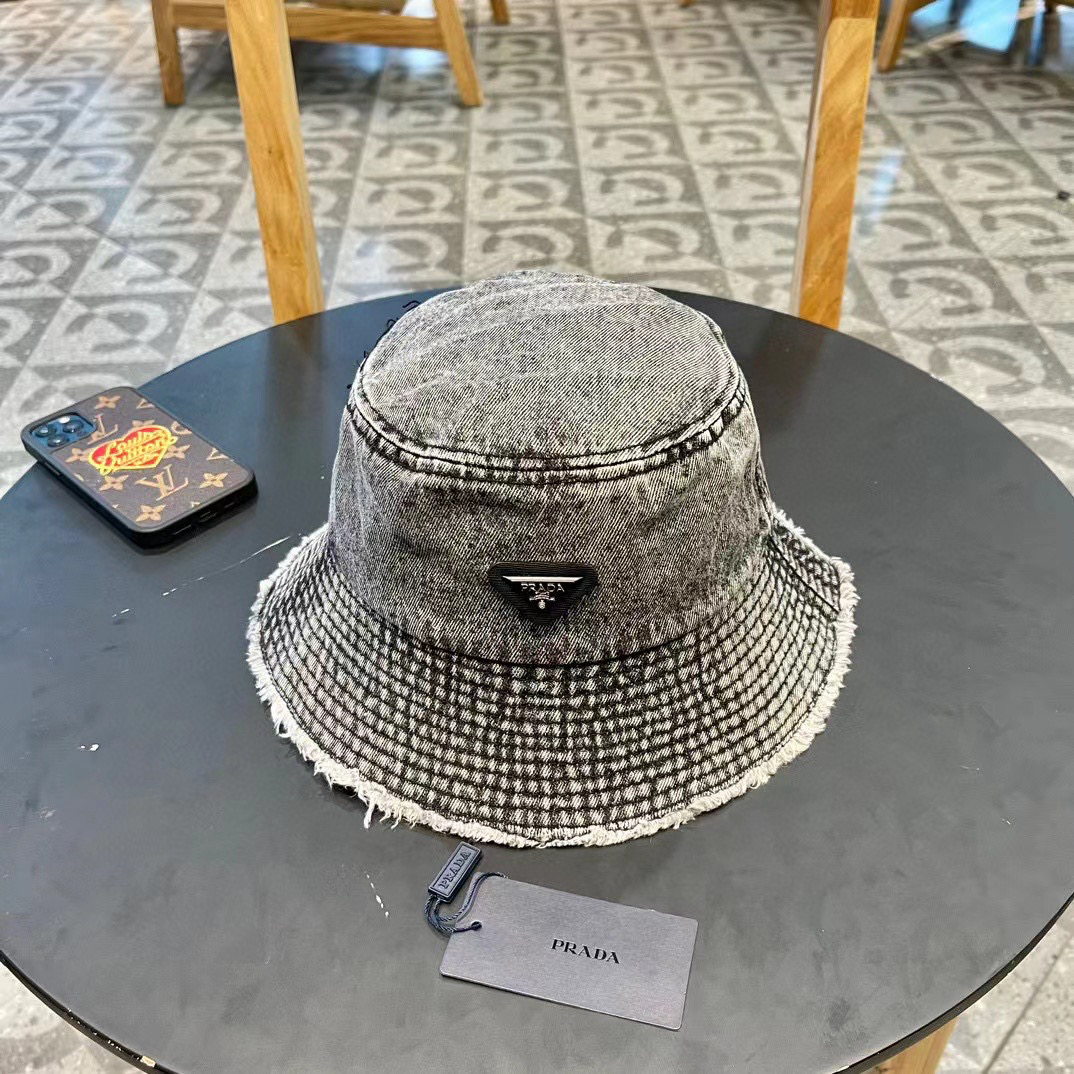  【PRADA普拉达】新款牛仔做旧款渔夫帽，男女款又好搭配，出街单品