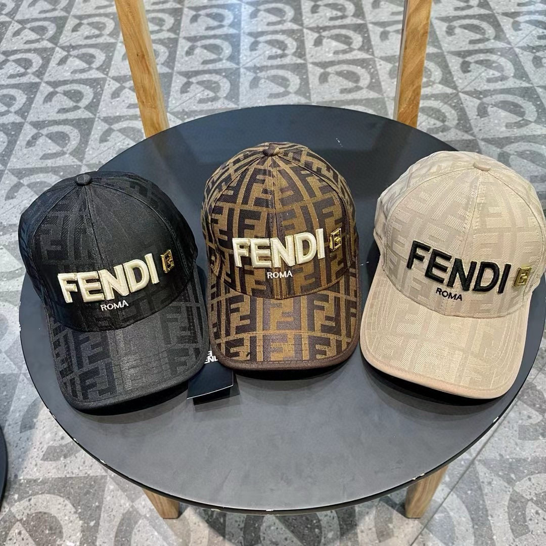  FENDI芬迪 老花系列棒球帽🧢 经典FF中古单品，气质穿搭单品，质量杠杠强