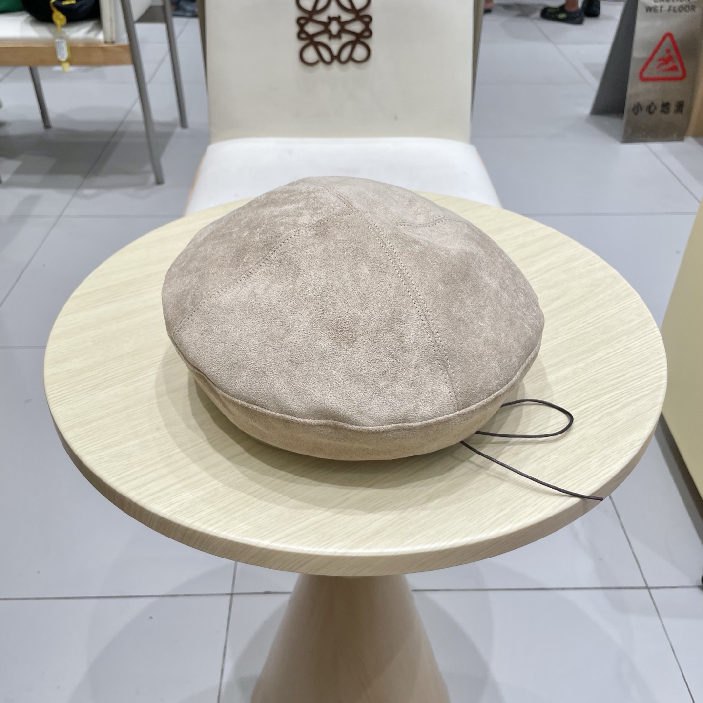  路易威登棒球帽 LouisVuitto2025新款秋冬季韩系个性复古贝雷帽女款气质蓓蕾大头围帽子潮