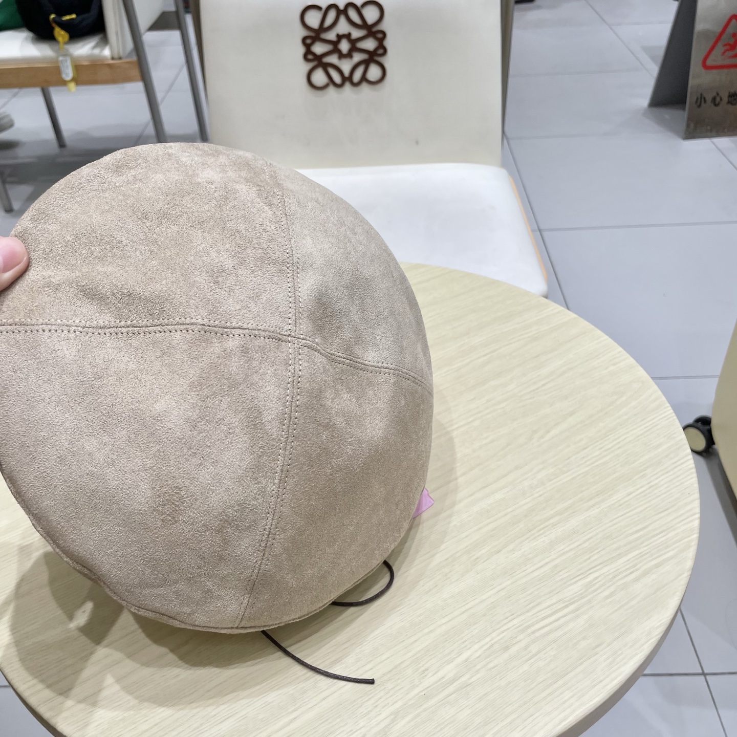  路易威登棒球帽 LouisVuitto2025新款秋冬季韩系个性复古贝雷帽女款气质蓓蕾大头围帽子潮