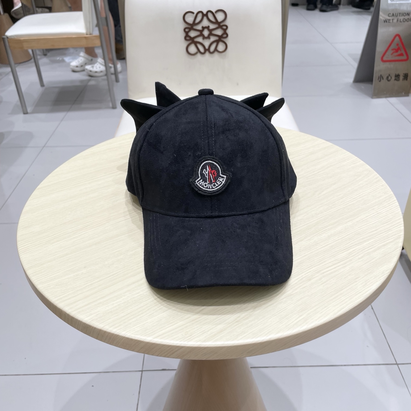 NO:588090,Meng Mouth MONCLER 2025 new big bow baseball hat for women, sweet and cute, versatile age-reducing hard-top peaked cap, showing face, small hat, fisherman hat, baseball cap, knitted hat, hat, Moncler, espadrilles, hats19860909蒙口MONCLER2025新款大蝴蝶结棒球帽子女甜美可爱百搭减龄硬顶鸭舌帽显脸小帽子渔夫帽棒球帽针织帽,帽子,Moncler,espadrilles,hats,hat