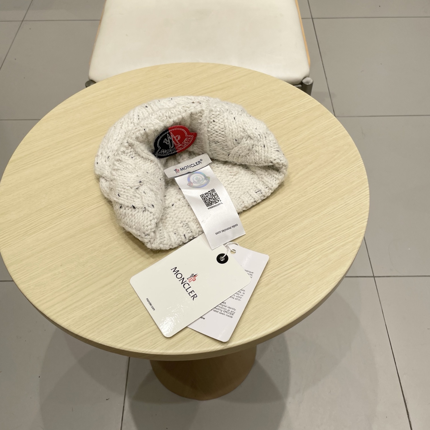 蒙口MONCLER针织毛线帽