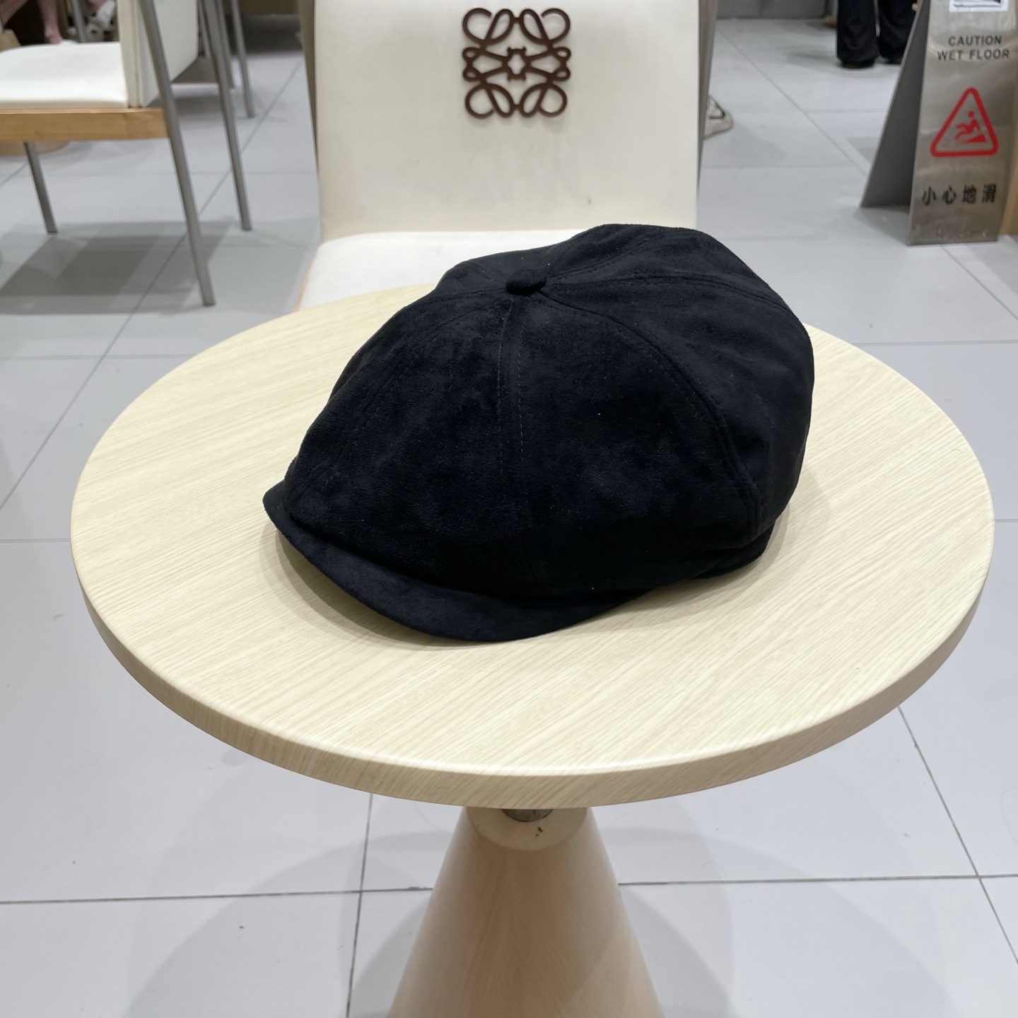 Prada普拉达新款复古鸭舌帽前进帽时尚八角帽潮百搭贝雷帽女秋冬户外