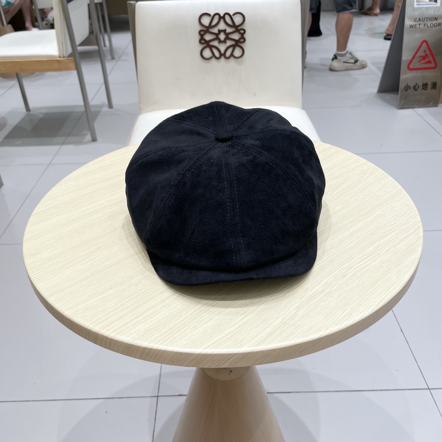 Prada普拉达新款复古鸭舌帽前进帽时尚八角帽潮百搭贝雷帽女秋冬户外