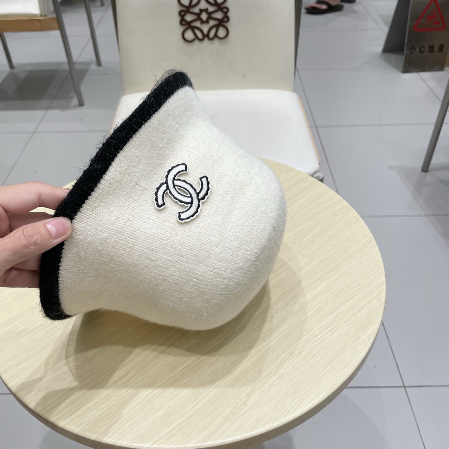 chanel香奈儿小红书爆款新款针织毛绒渔夫帽子女秋冬高级感水桶帽日系显脸小毛