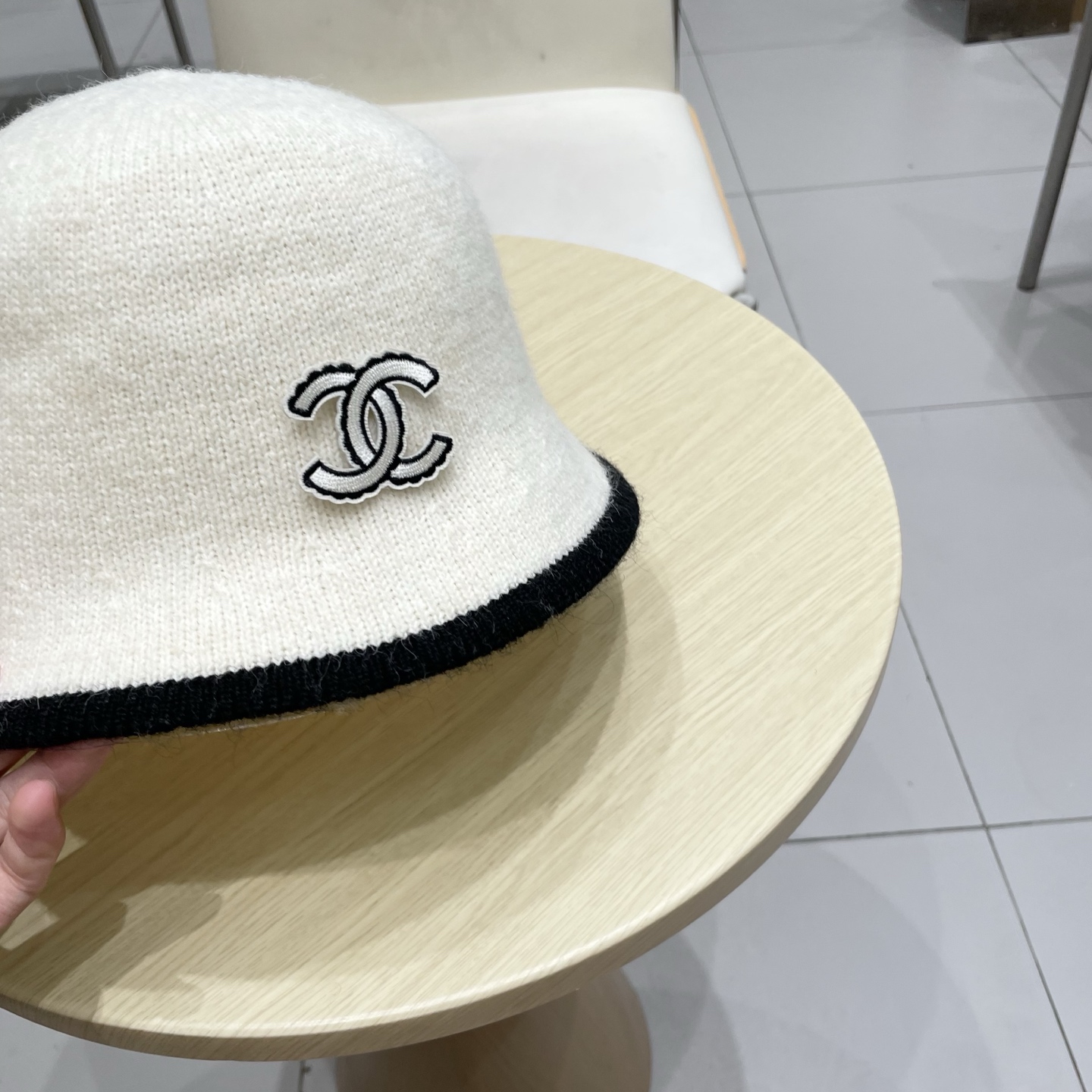 chanel香奈儿小红书爆款新款针织毛绒渔夫帽子女秋冬高级感水桶帽日系显脸小毛