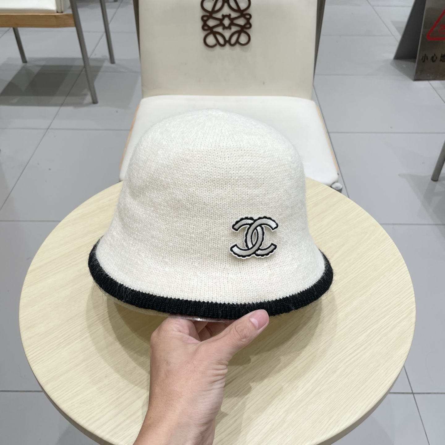 chanel香奈儿小红书爆款新款针织毛绒渔夫帽子女秋冬高级感水桶帽日系显脸小毛