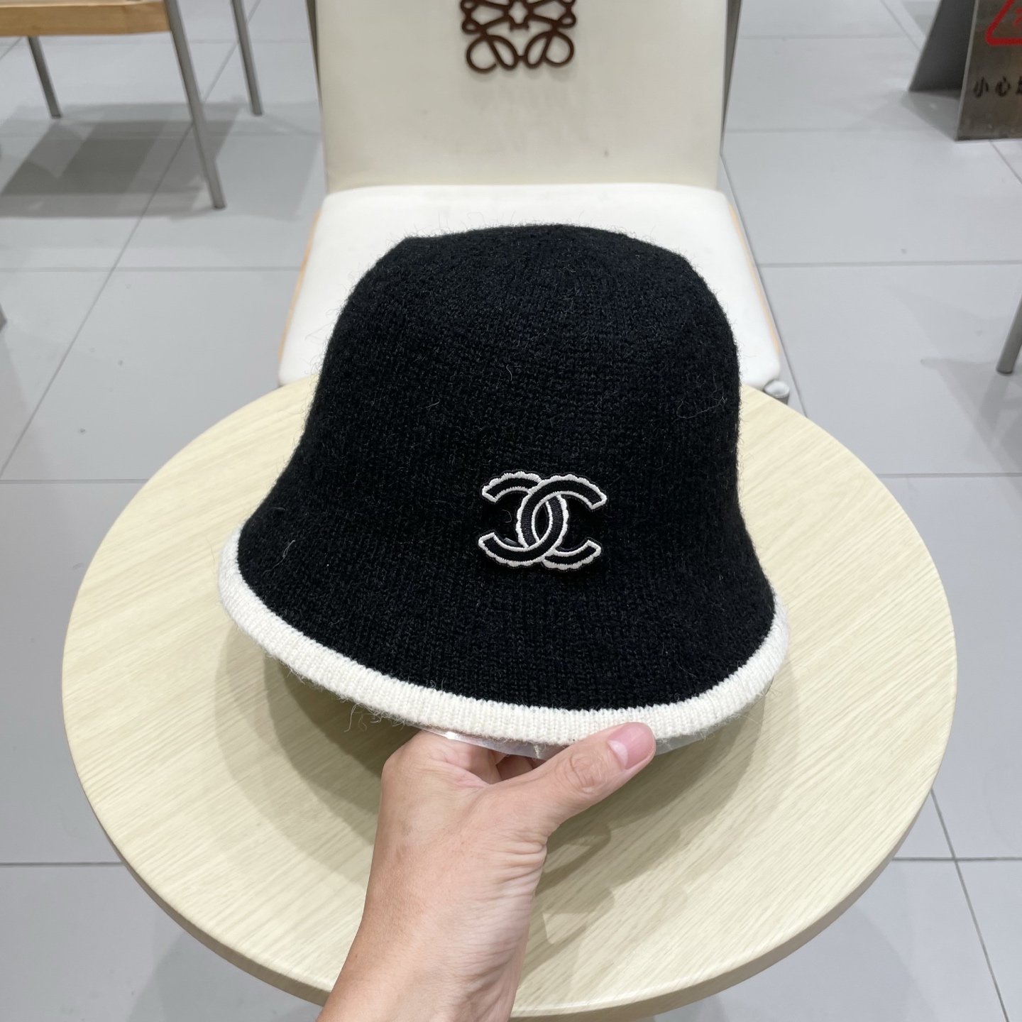 chanel香奈儿小红书爆款新款针织毛绒渔夫帽子女秋冬高级感水桶帽日系显脸小毛