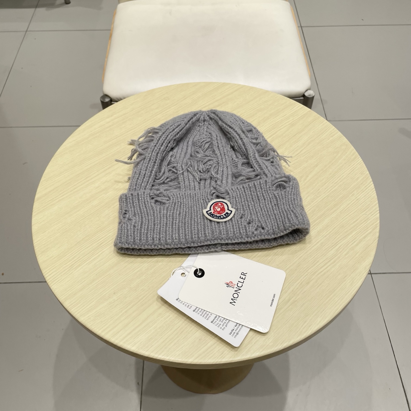 NO:587831,Mouth MONCLER large version ripped knitted hat for women autumn and winter Korean style round face small cold hat high quality Internet celebrity curled casual versatile hat fisherman hat baseball cap knitted hat, hat, Moncler, espadrilles, hats19860909蒙口MONCLER大版破洞针织帽女秋冬韩版圆脸显脸小冷帽高品质网红卷边休闲百搭帽子渔夫帽棒球帽针织帽,帽子,Moncler,espadrilles,hats,hat