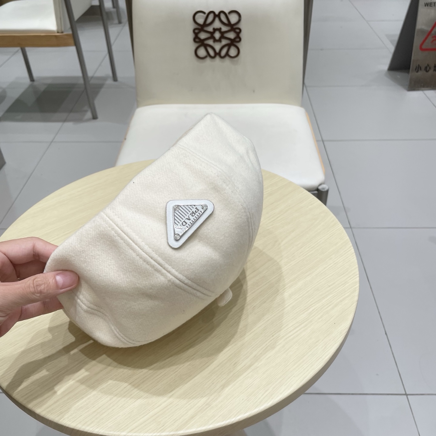 普拉达Prada新中式秋冬贝雷帽女高品质轻薄立体时尚百搭单品潮