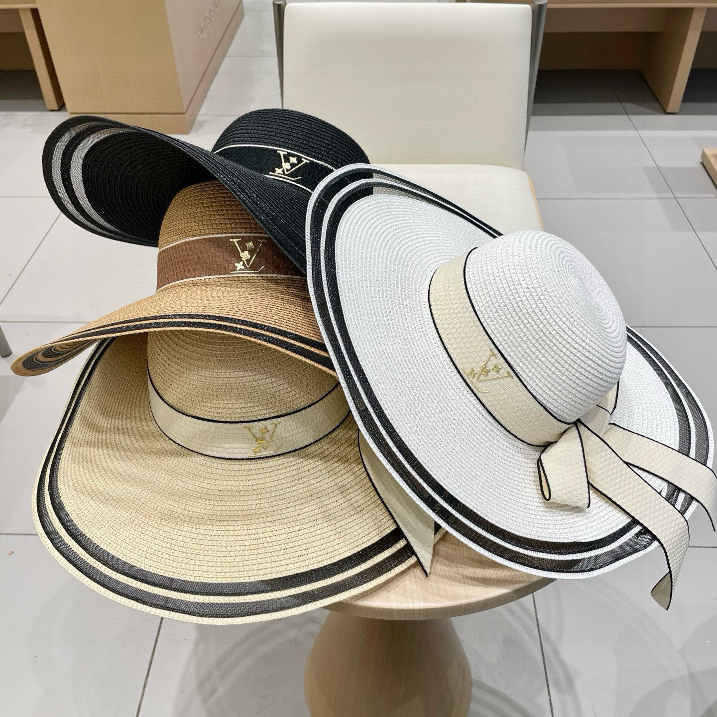  【LV路易威登】2025新款度假风礼帽，草帽，旅行必备，超好搭配，赶紧入手！