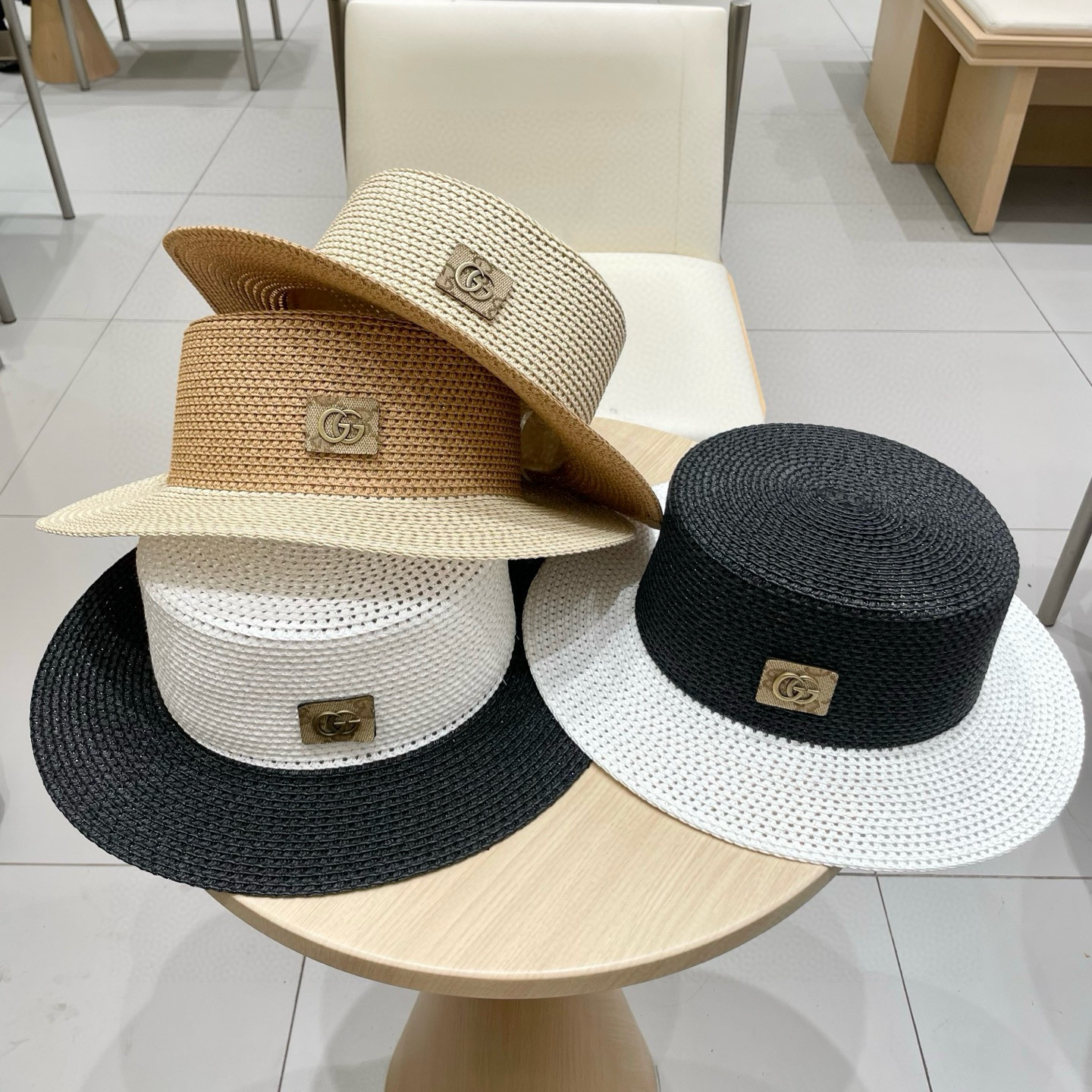   Gucci古奇2025新款镂空拼色草帽，防晒遮阳帽，旅游出街必备