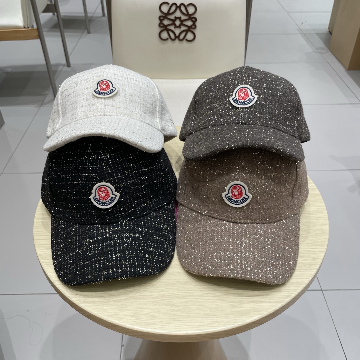 蒙口MONCLER 秋冬新款羊毛棒球帽，年轻时尚潮人穿搭色系，视觉效果超强，立体字母，好看有质感